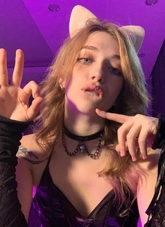 Alev ile Tanış